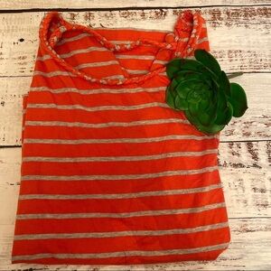 TWO by Vince Camuto orange Gray Striped top summer tee size small